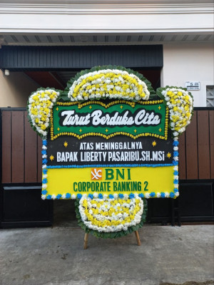 Papan Bunga Duka di Eris