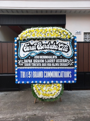 Papan Bunga Duka di Eris